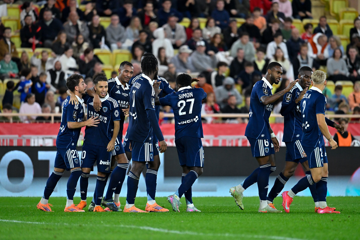 冲刺阶段法甲焦点战；费城76人防线松动；底气十足；细节决定成败的简单介绍